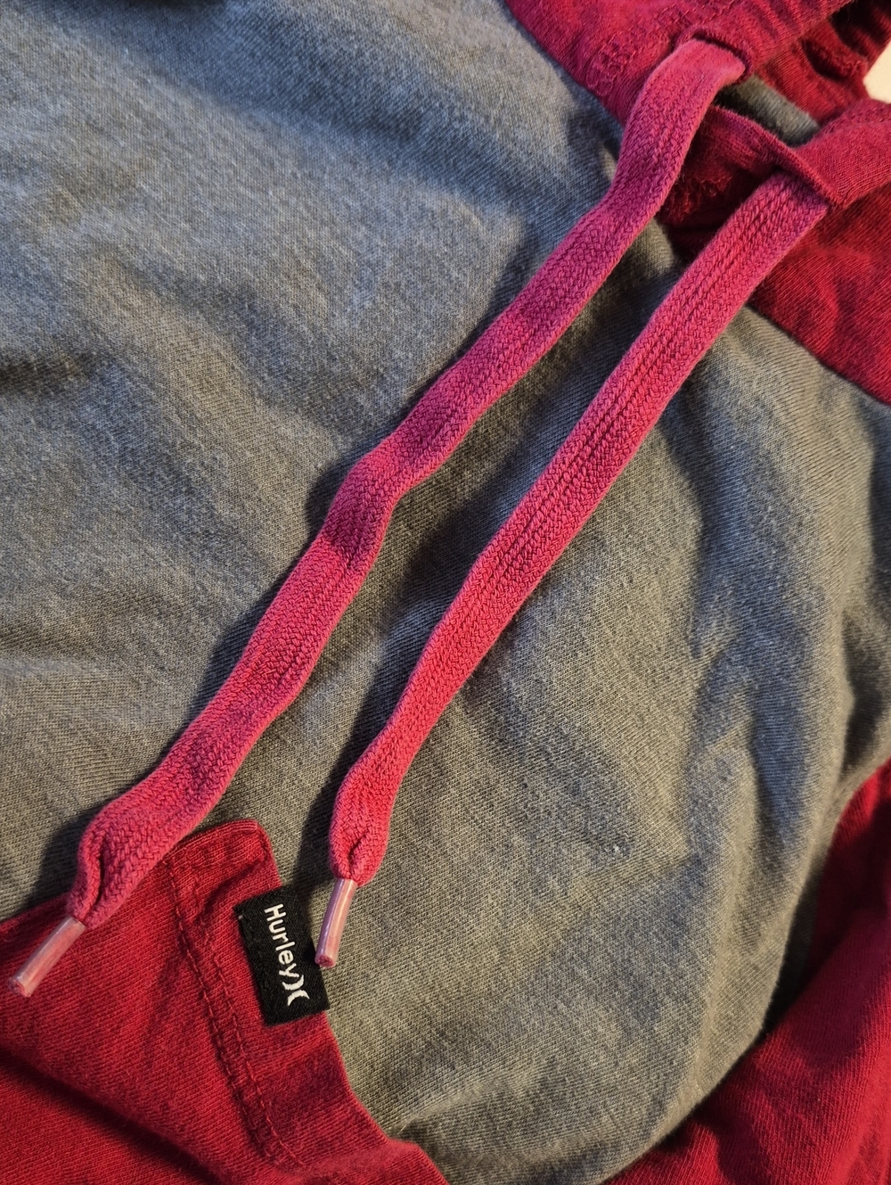 Hurley Raglan Hooded Tee - Picture 4 of 9